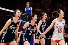 青春风暴来袭！中国女排香港站首战剑指捷克，全力冲击三连胜。