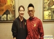 林丹谢杏芳西班牙团聚引关注：父子神似，夫妻零互动引猜测。