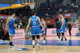 福建男篮新赛季前21轮1胜20负，与南京和香港飞龙并列成为CBA历史最差成绩。