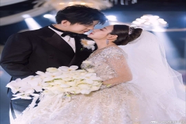 国羽冠军夫妇一周办三场婚礼引热议，合体登跨年晚会成期待。