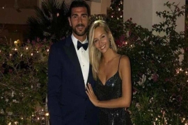  从中超宠儿到财富“散财童子”，佩莱的双面人生.