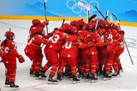 哈尔滨亚运会,中国代表团表现强势,稳居奖牌榜,金牌榜榜首。