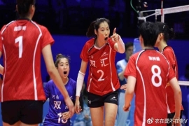 朱婷瞬间变脸：国家队？没考虑过！转身就走，记者爆粗，朱婷回头怒视。