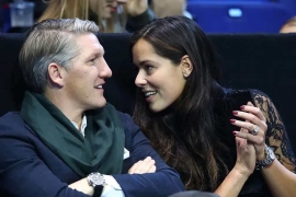 网坛第一美女提离婚！9年婚姻因出轨破裂，3娃抚养权成焦点。