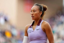 法网冷门频出！前冠军出局，郑钦文冲击16强倒计时。