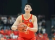 广夏93-88险胜深圳，取得6连胜，以14胜2负的战绩继续高居积分榜第一的位置。