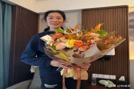 31岁的朱婷近日低调返抵河南，引发外界关注。