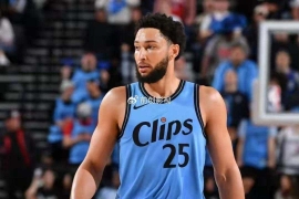  单场收入136万超库里！状元西蒙斯无缘绿军，或加盟中国台湾联赛。