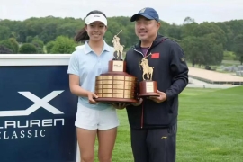 刘国梁见证荣耀时刻！15岁爱女勇夺AJGA最高级别冠军，比肩高球传奇伍兹。