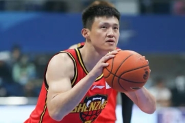 CBA常规赛：上海队客场对阵深圳队，最终上海队以109-99险胜深圳队，豪取6连胜。