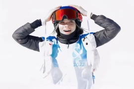 谷爱凌：伤病阴影下的坚持与突破。