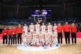   CBA最新消息：中国男篮大比分90-52大胜蒙古。