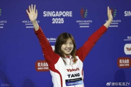  游泳女神唐钱婷两项赛事立功 美媒盛赞其“美丽无与伦比”。