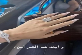 乔治娜晒无名指戴戒照片，与C罗婚讯再引热议。