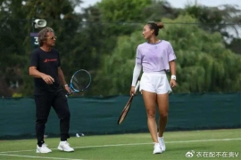 中国女网“一姐”郑钦文近期遭遇了一件颇为无奈的事。