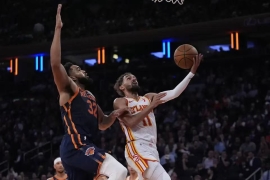 NBA常规赛:尼克斯主场对阵老鹰队,最终老鹰队108-100战胜尼克斯。