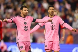 足坛重磅反转！梅西拒续迈阿密，利雅得新月抛出天价橄榄枝剑指世俱杯。