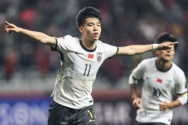 重磅！18岁中超新星获德甲五冠王青睐，中国足球再迎留洋希望。