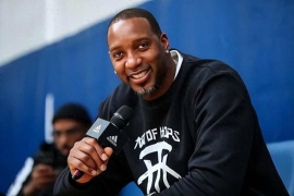 46岁麦迪开启NBA退休金领取，年入超20万人民币。