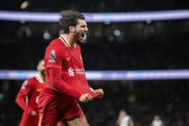 英超第17轮焦点战中,利物浦6-3战胜热刺,21连胜锁定本赛季英超冠军。