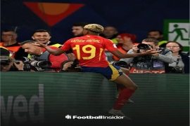 百年尘封终被破！17岁亚马尔缔造西班牙队史最年轻双响奇迹。