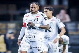 巴甲联赛第20轮上演了一场令人震惊的比赛，桑托斯主场0-6惨败给瓦斯科达伽马。