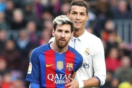 梅西880球里程碑创历史:少踢92场甩开C罗,球王之争再无悬念。