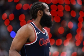 36岁哈登连续暴走创纪录，快船惜败引争议，全美媒体为其鸣不平。