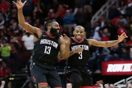 官宣退役！保罗的1364场无冠传奇谢幕，为何说他比哈登更幸运？