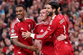 欧冠-范迪克92分钟头球绝杀 利物浦3-2力克马竞取开门红 西蒙尼染红。